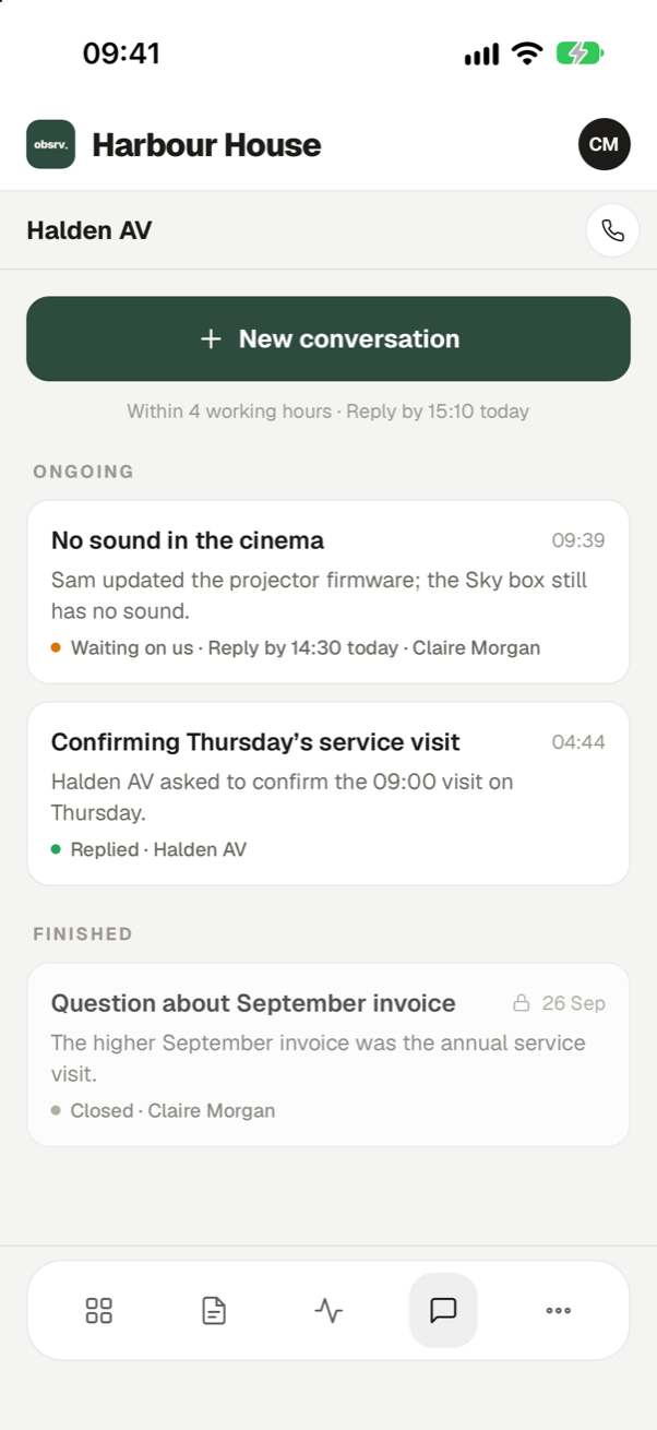 The Obsrv Aftercare app's messages: a new conversation button with the reply time, and the client's ongoing and finished conversations with their status.